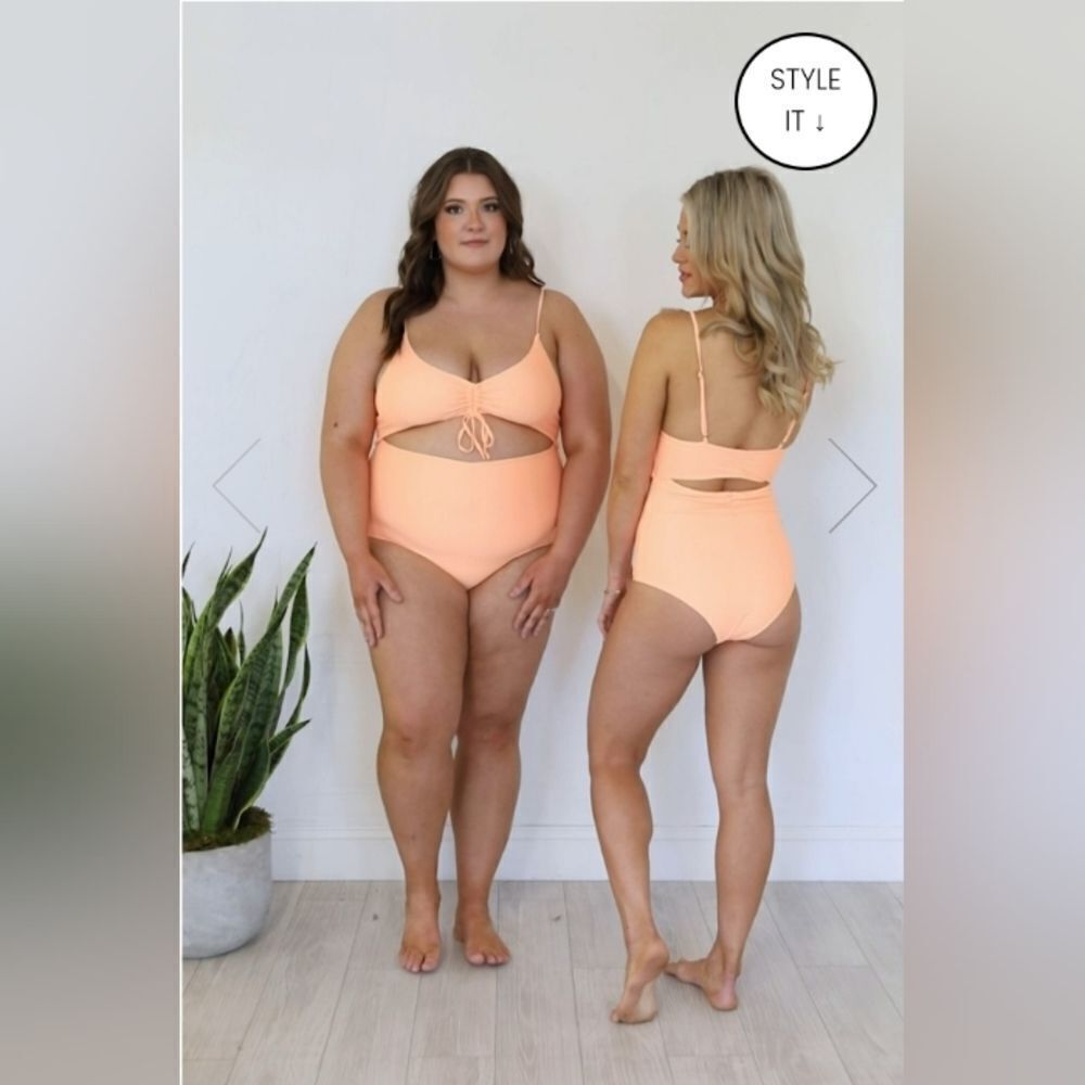 NWOT - ALL INCLUSIVE RESORT ORANGE CINCHED CUTOUT ONE PIECE SWIMSUIT - Picture 3 of 9